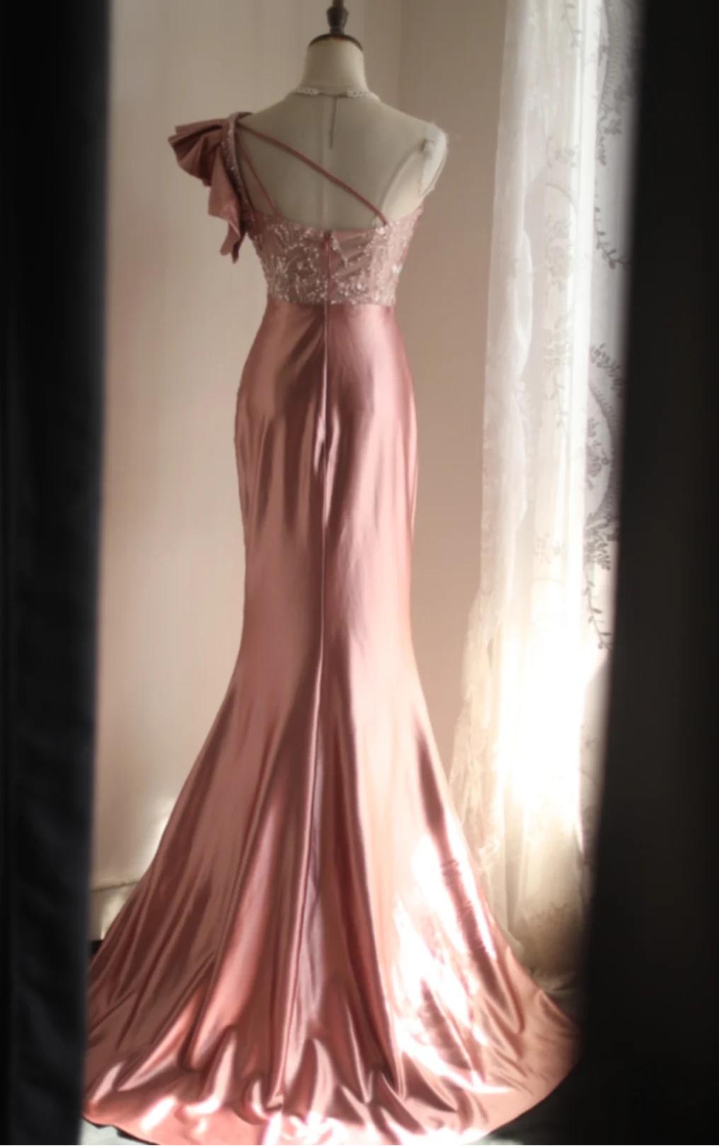 Mermaid One Shoulder Satin Beaded Sequin Long Prom Dress Bridalmaid Dress HZ1024