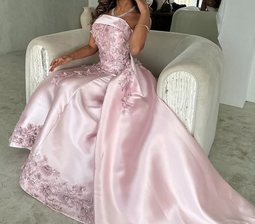 Pink A-Line Strapless Satin Prom Dress with Appliques Train Evening Gowns HZ1024